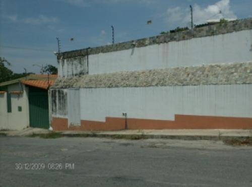 VENTA de QUINTA en  BARQUISIMETO-COLINAS DE SANTA ROSA