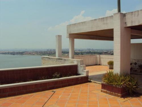 PENTHOUSE EN VENTA MARACAIBO SECTOR ISLA DORADA OSCAR ROMERO