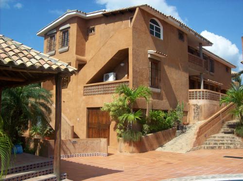 VENDO EXTRAORDINARIA CASA EN PUERTO PIRITU