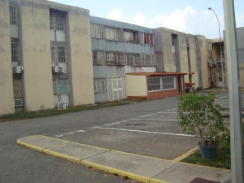 VENTA de bello APARTAMENTO en CABUDARE, La Mora 11-2862 