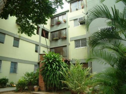 VENTA de cómodo APARTAMENTO en BARQUISIMETO, Este 11-7418
