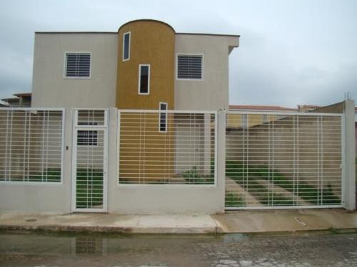 Adquiere Ya Este Exclusivo Town House en Maracay, 1320000 BsF, Codigo 11-3981,vendoyalquilotuinmueble