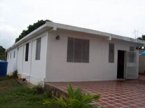 VENTA de casa en BARQUISIMETO, sector El Roble 11-7969