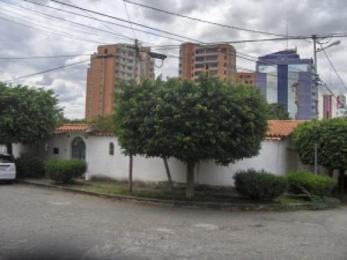 VENTA de QUINTA en BARQUISIMETO, SANTA ROSA