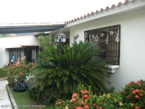 Aquí esta la Casa que Tanto Buscas en Alquiler en Turmero! 10000 BsF, vendoyalquilotuinmueble