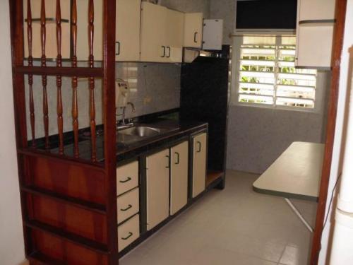 Vendo Apartamento a Credito en Maracay,350000 BsF, vendoyalquilotuinmueble, Cod 11-5370 