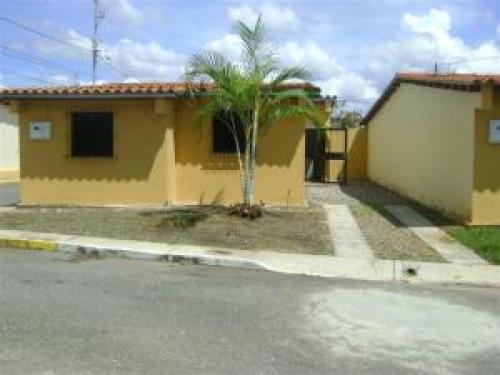 VENTA de excelente casa en CABUDARE 11 8162