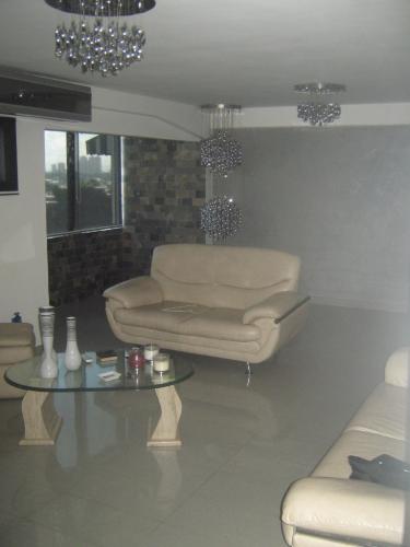 Espectacular Apartamento en Av Bolivar Cerca de peaje de Tapa Tapa