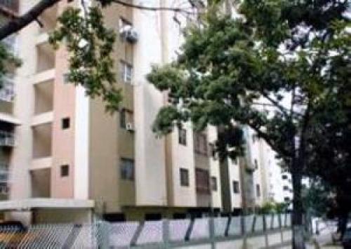 Apartamento en Venta Valles de Camoruco Edo Carabobo cód. 11-8412