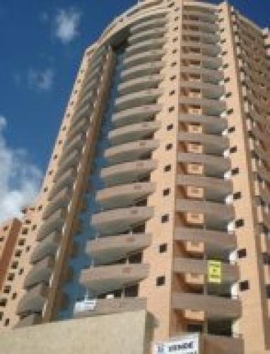 Apartamento en Venta  Las Chimeneasl Edo Carabobo cód. 11-8585