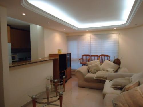 APARTAMENTO EN VENTA MARACAIBO AV. MILAGRO NORTE OSCAR ROMERO