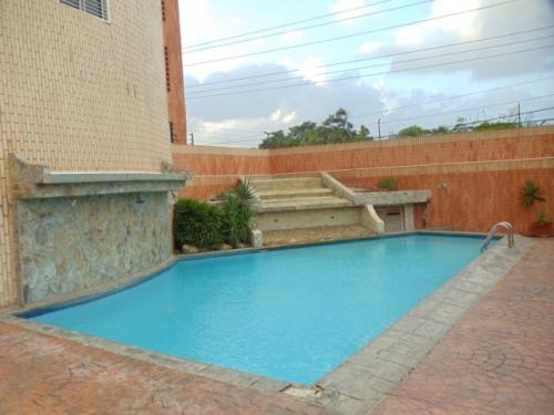 APARTAMENTO EN VENTA MARACAIBO CALLE 70 OSCAR ROMERO