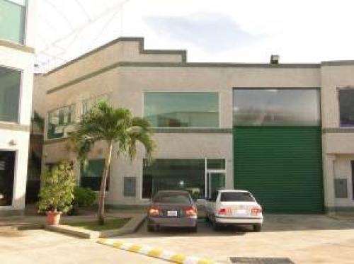 Galpón en Venta Zona Industrial Edo Carabobo cod. 11-8880