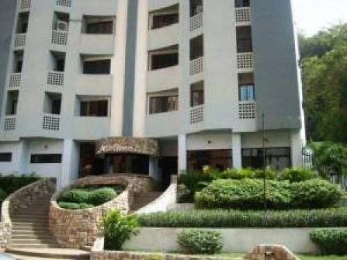  Apartamento en Venta Las Chimeneas  Edo Carabobo cód. 11-9053 