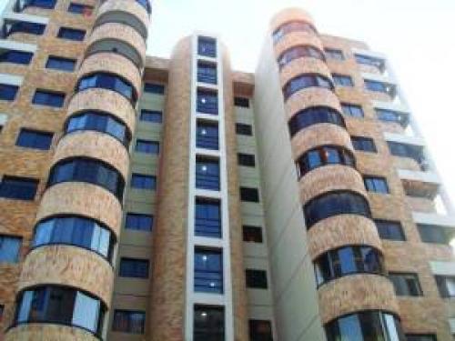  Apartamento en Venta Los Mangos Edo Carabobo 11-9050