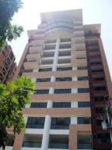   Apartamento en Venta El Parral Edo Carabobo cód. 11-6518 