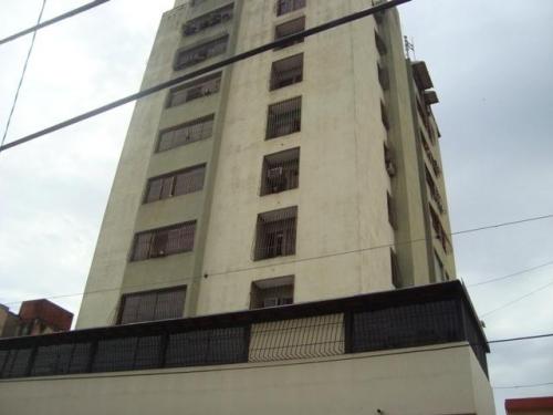 VENTA de cómodo APARTAMENTO en BARQUISIMETO Centro 11-8583