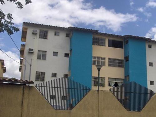 VENTA de comodo APARTAMENTO en BARQUISIMETO Este 12-160
