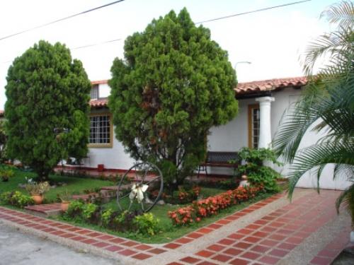 VENDO CASA EN CABUDARE URB VILLA TABURE