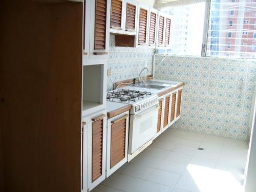 APARTAMENTO EN VENTA EL MILAGRO MARACAIBO MLS 12-316 WWW.MASTERINMUEBLE.COM.VE