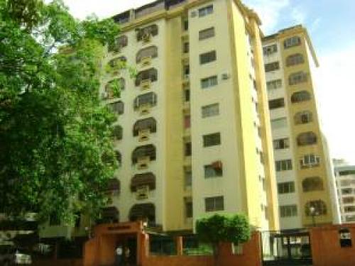Apartamento en Venta Prebo I Carabobo cód. 11-3698