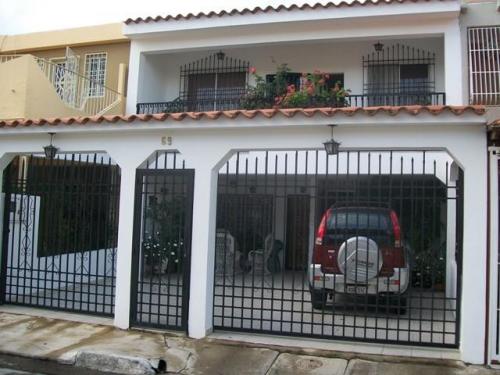 VENTA de bella CASA en BARQUISIMETO, Este 10-8450