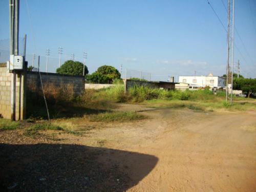 terreno de 2584 mts2 listo para construir en Ciudad Ojeda mls # 12-857