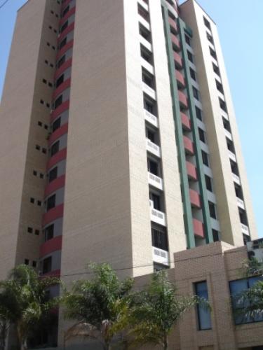 VENDO EXCLUSIVO PH RES CLUB HOUSE  AV VENEZUELA CERCA DEL SAMBIL