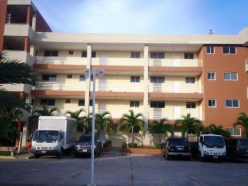 Apartamento en Venta en El Morro 10-7659