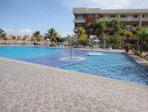 VENDO LUJOSO APARTAMENTO EN LAS MARINAS GOLF LECHERIA