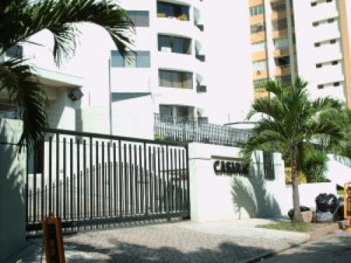 Apartamento  en Venta Las Chimeneasl Edo Carabobo cód. 12-1421