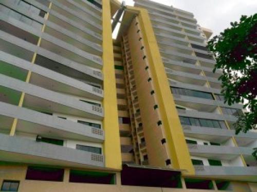 Apartamento  en Venta Las Chimeneasl Edo Carabobo cód. 12-1629