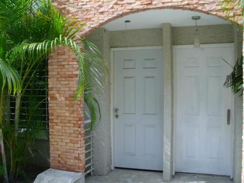 VENTA de bella CASA en CABUDARE 12-1870