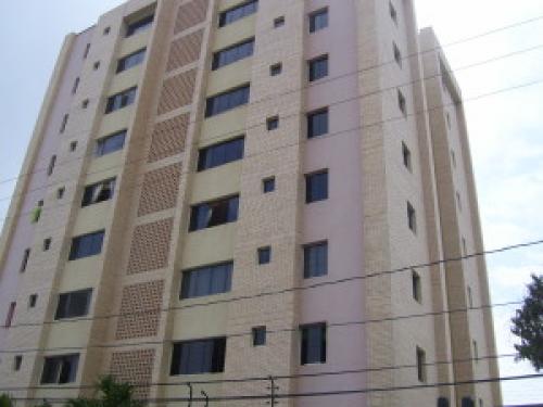 VENTA de APARTAMENTO en BARQUISIMETO-AV. MORAN