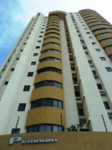Apartamento  en Venta La Trigaleña Edo Carabobo cód. 12-1806