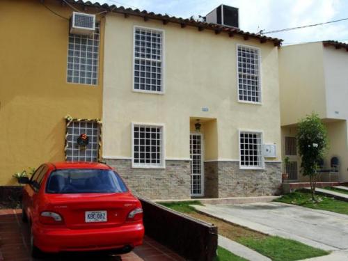 VENTA de bella CASA en CABUDARE 10-9365