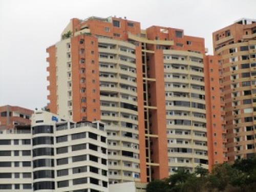 Apartamento  en  Venta  El Parral  Edo Carabobo cód. 12-2087