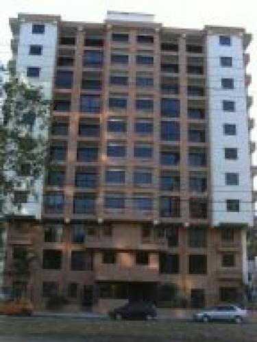 Apartamento en Venta El Bosque Edo Carabobo cód. 12-2110
