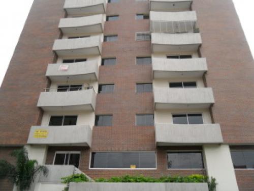 VENTA de APARTAMENTO en BARQUISIMETO-SANTA ROSA