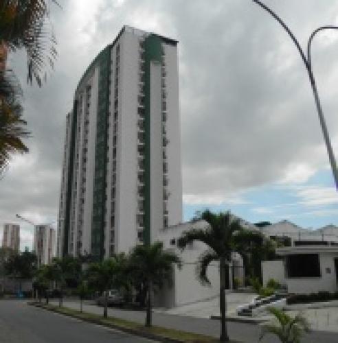 Apartamento  en Venta Los Mangos Edo Carabobo cód. 12-2380