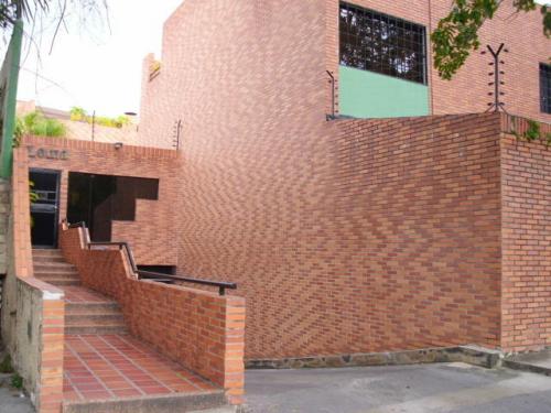 VENTA de bella CASA en BARQUISIMETO, Pedregal 11-8782