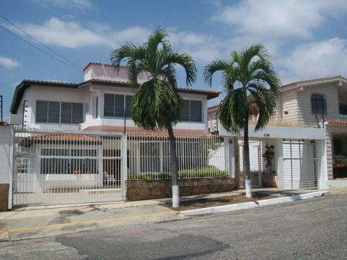 VENTA de bella CASA en BARQUISIMETO, Este 11-1294
