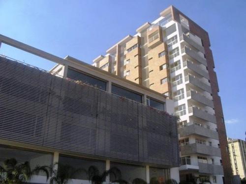 VENTA de APARTAMENTO en BARQUISIMETO, este 12-2640