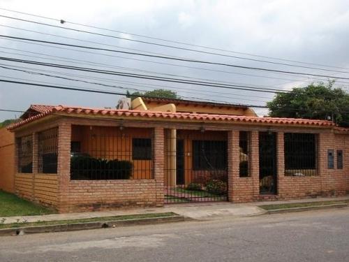 VENTA de bella CASA en CABUDARE 12-1612