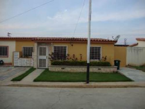 VENTA de CASA en VILLAS de YARA