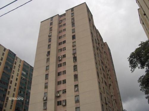 VENTA de APARTAMENTO en BARQUISIMETO, Este 12-3045