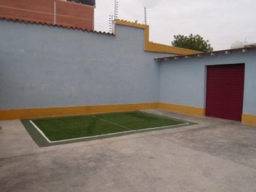 VENTA LOCAL Y ESCUELA DE FUTBOLITO SECTOR CENTRO ESTE