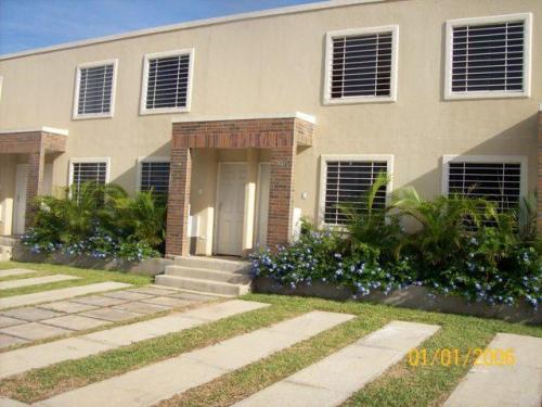 VENTA de bella CASA en CABUDARE, La Ribereña 12-3063