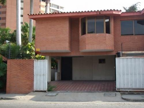 VENTA de hermosa CASA en BARQUISIMETO, Este 12-2873
