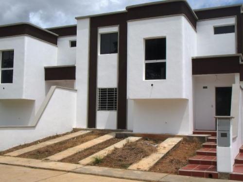 VENTA de CASA a estrenar en CABUDARE, Intercomunal 12-3120
